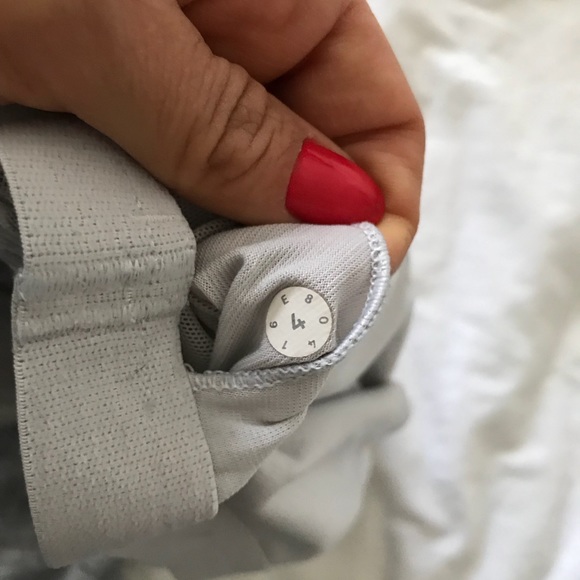 Lululemon workout top - Picture 2 of 4